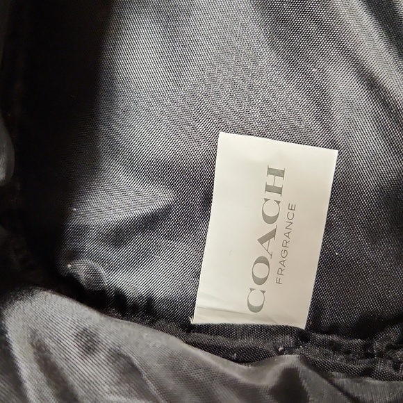 Coach case - Picture 2 of 7